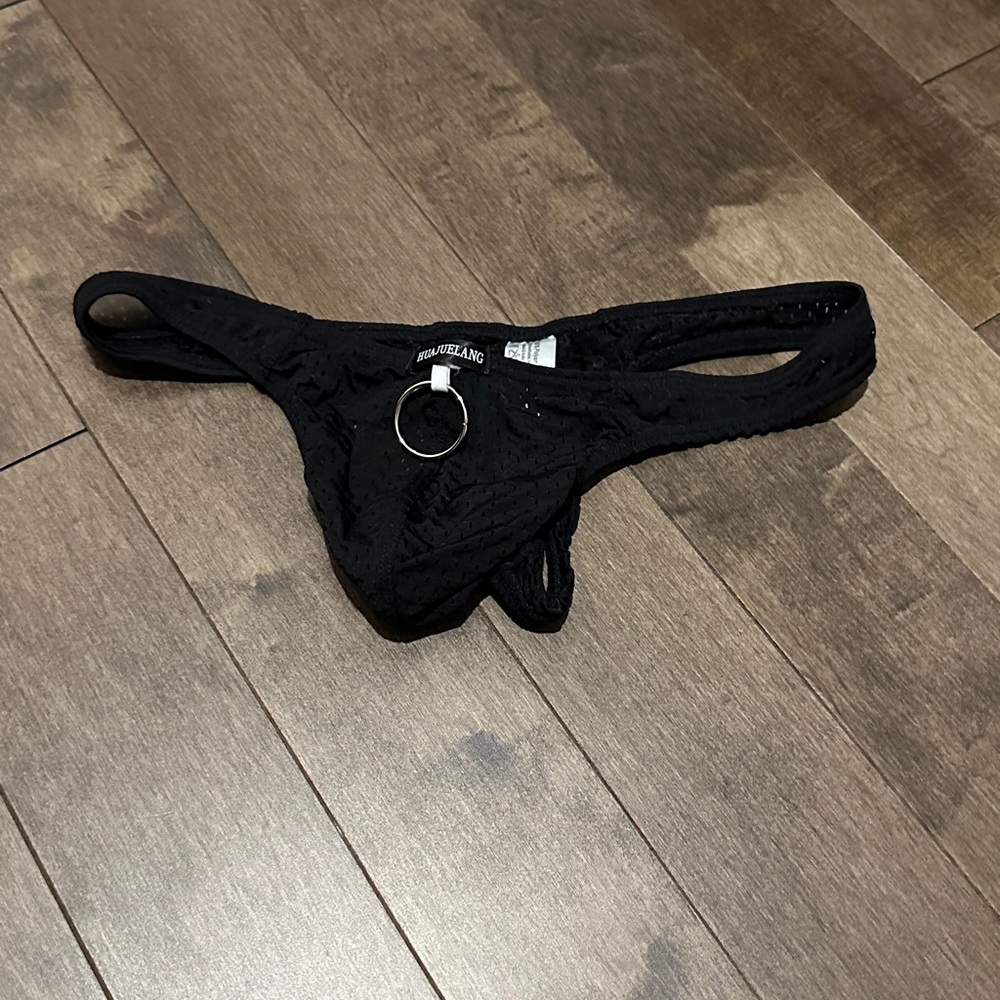Mesh thong